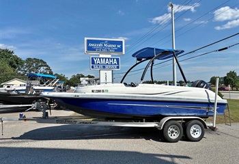 2020 Starcraft 2000 Limited  Boat